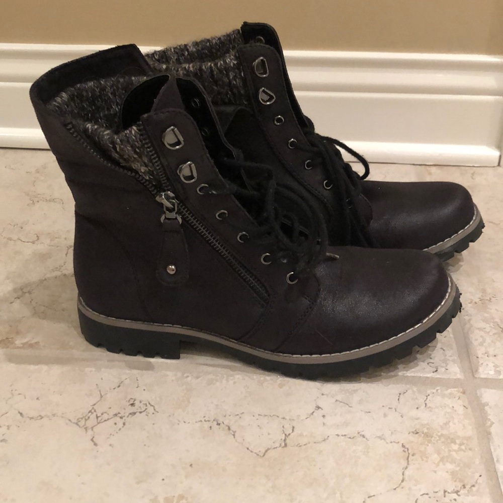 Black boots